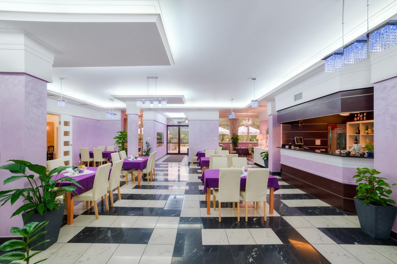 Imperium - Hotel Restauracja Firlej Εξωτερικό φωτογραφία