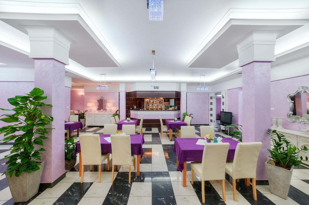 Imperium - Hotel Restauracja Firlej Εξωτερικό φωτογραφία